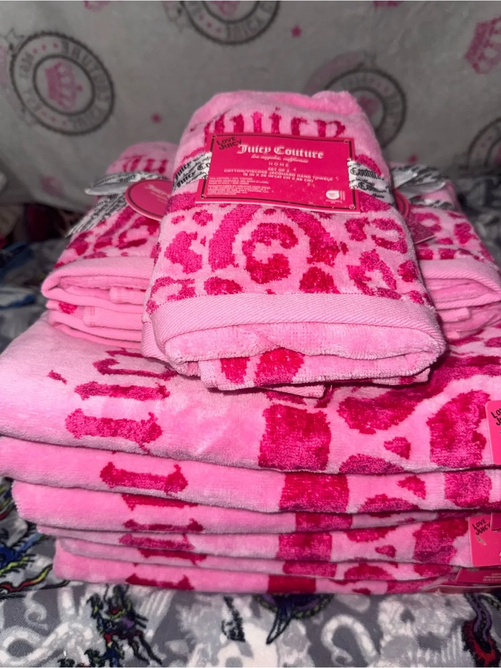 Juicy Couture Hot Pink Leopard Print Towel Set